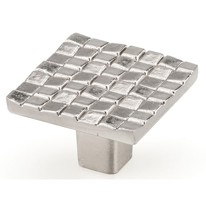 product: Richelieu Contemporary Knob, 1-1/4