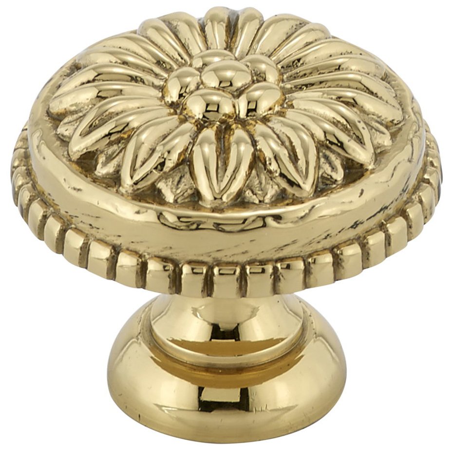 product: Richelieu Traditional Knob, 1-3/16