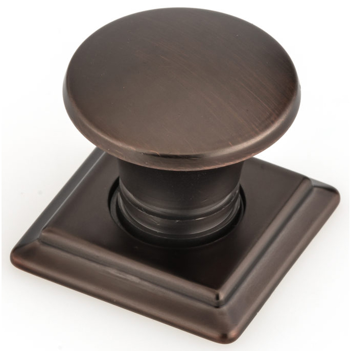 product: Richelieu Traditional Knob, 1-1/4