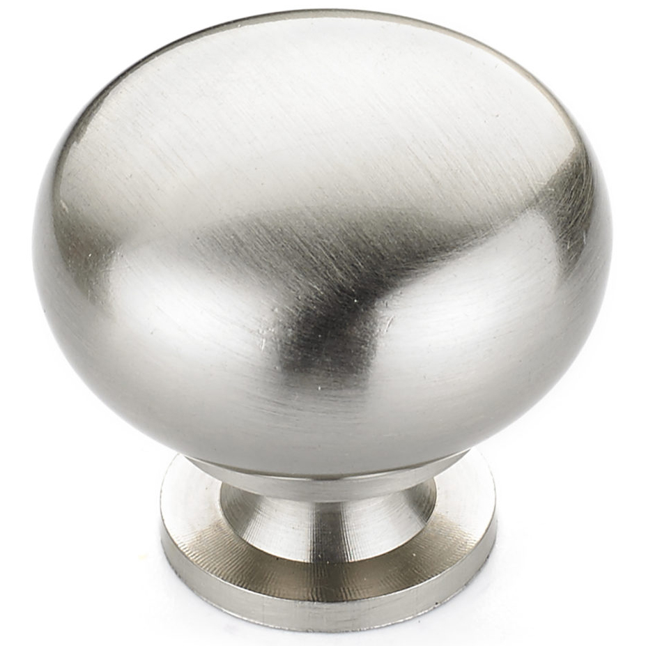 product: Richelieu Traditional Knob, 1-1/4