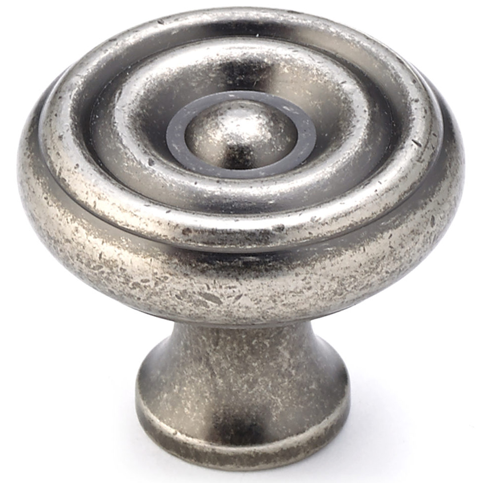 product: Richelieu Traditional Knob, 1-1/4