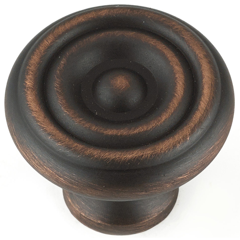 product: Richelieu Traditional Knob, 1-1/4
