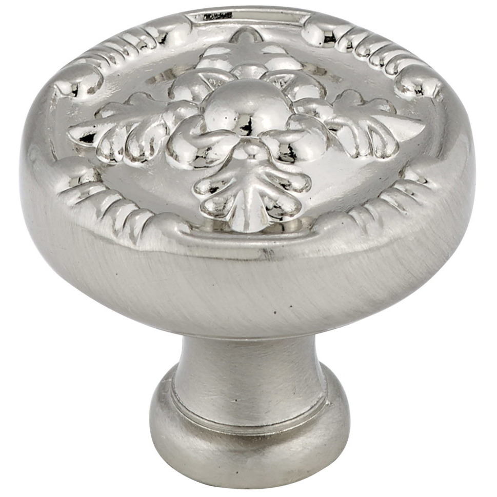 product: Richelieu Traditional Knob, 1-1/4