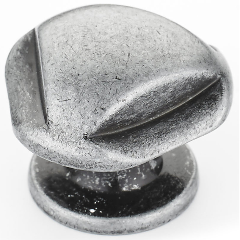product: Richelieu Traditional Knob, 1-5/16