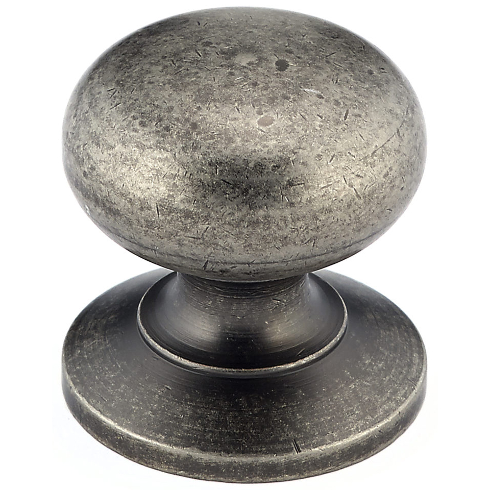 product: Richelieu Traditional Knob, 1-1/4