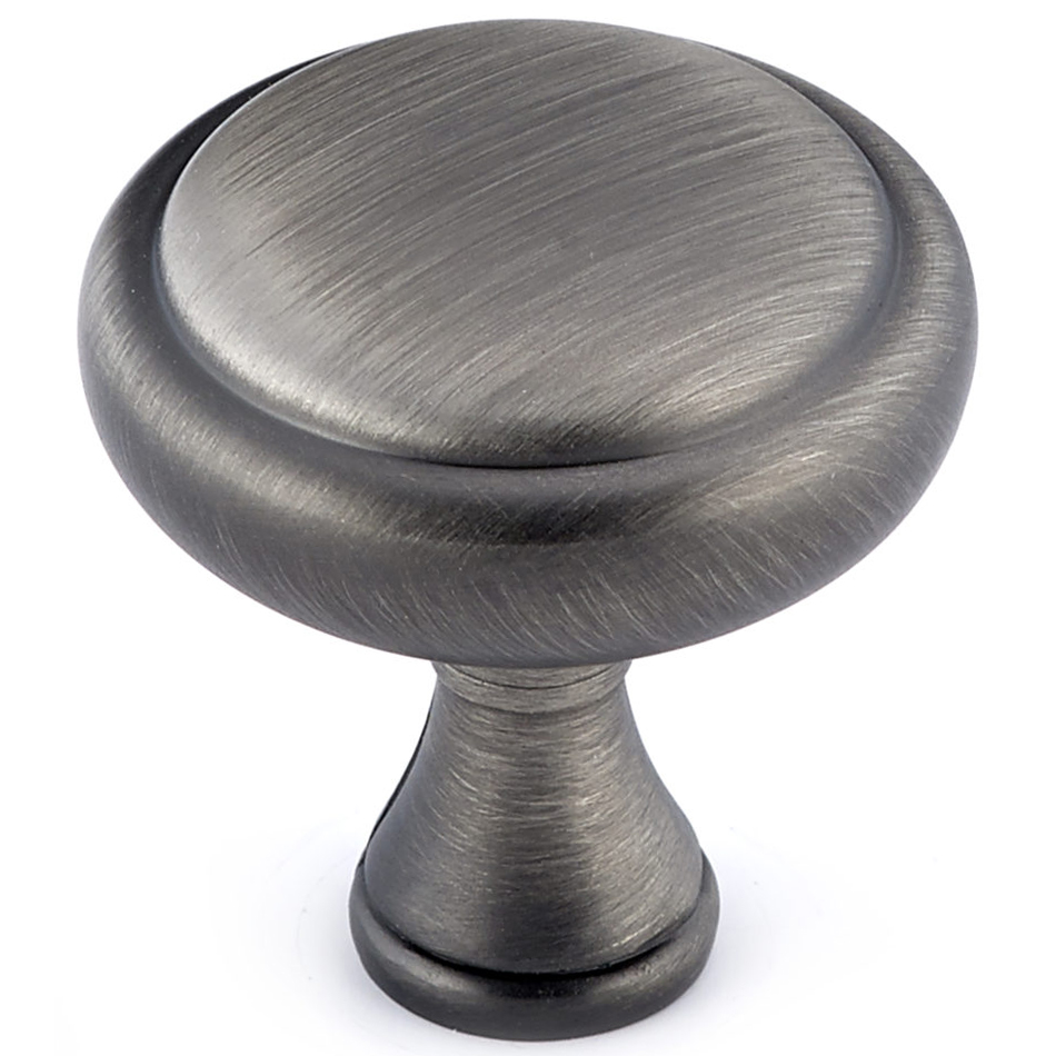 product: Richelieu Traditional Knob, 1-1/4