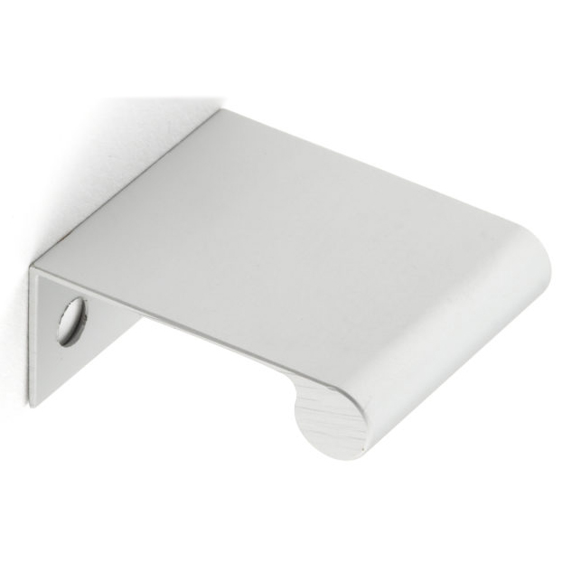 product: Richelieu Contemporary Edge Pull, 1