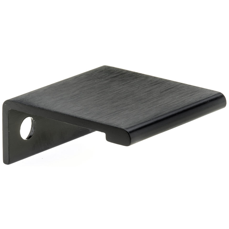 product: Richelieu Contemporary Pull, 31/32