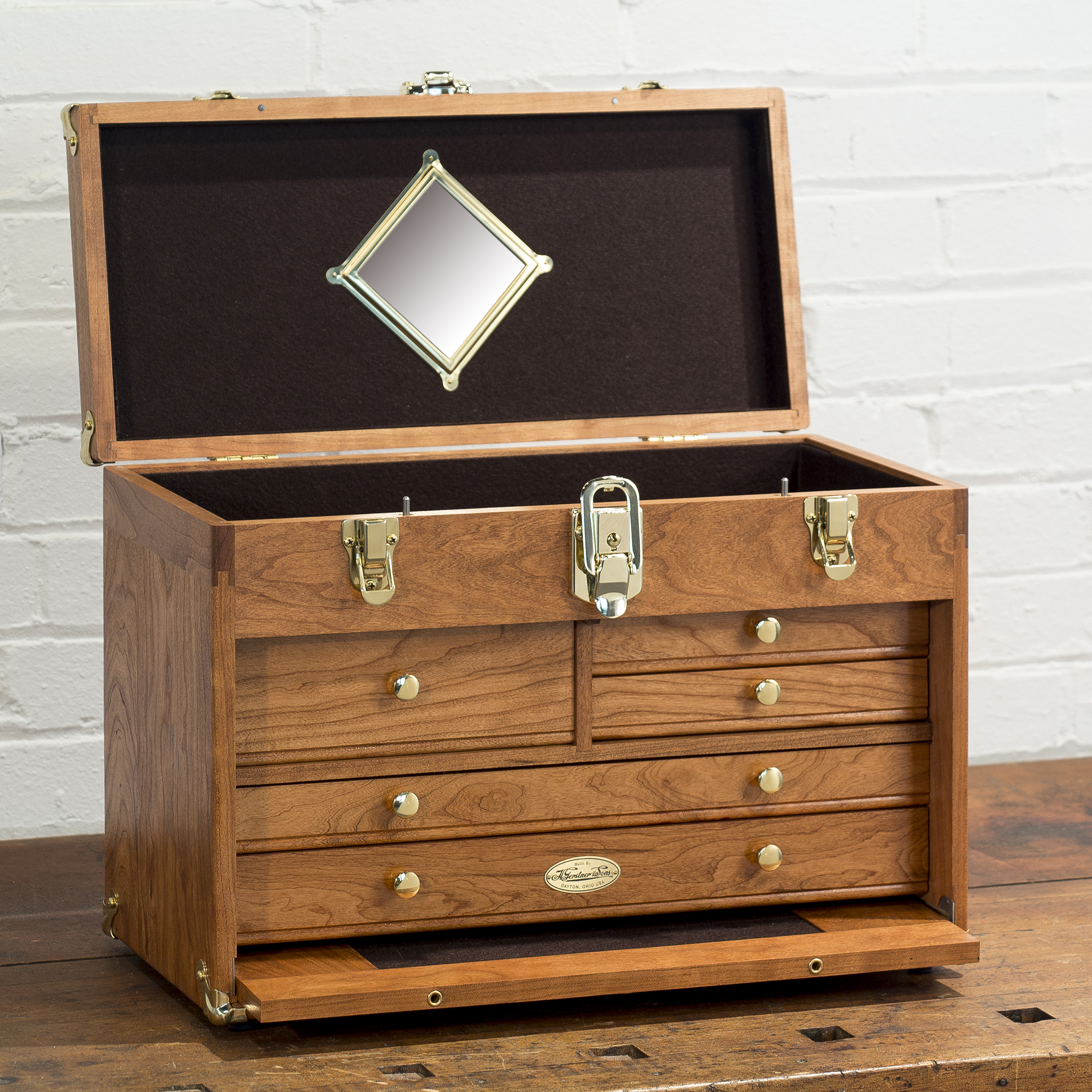 C1805 American Cherry Special Chest