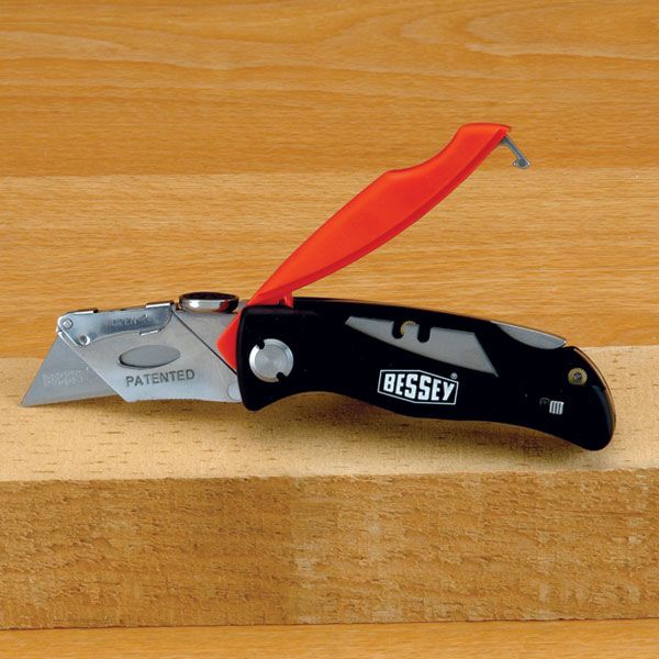 Lock & Fold Utility Knife, Model D-bkph